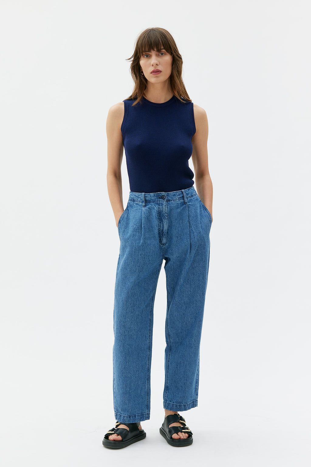 LENOS - Curved leg pleated trouser