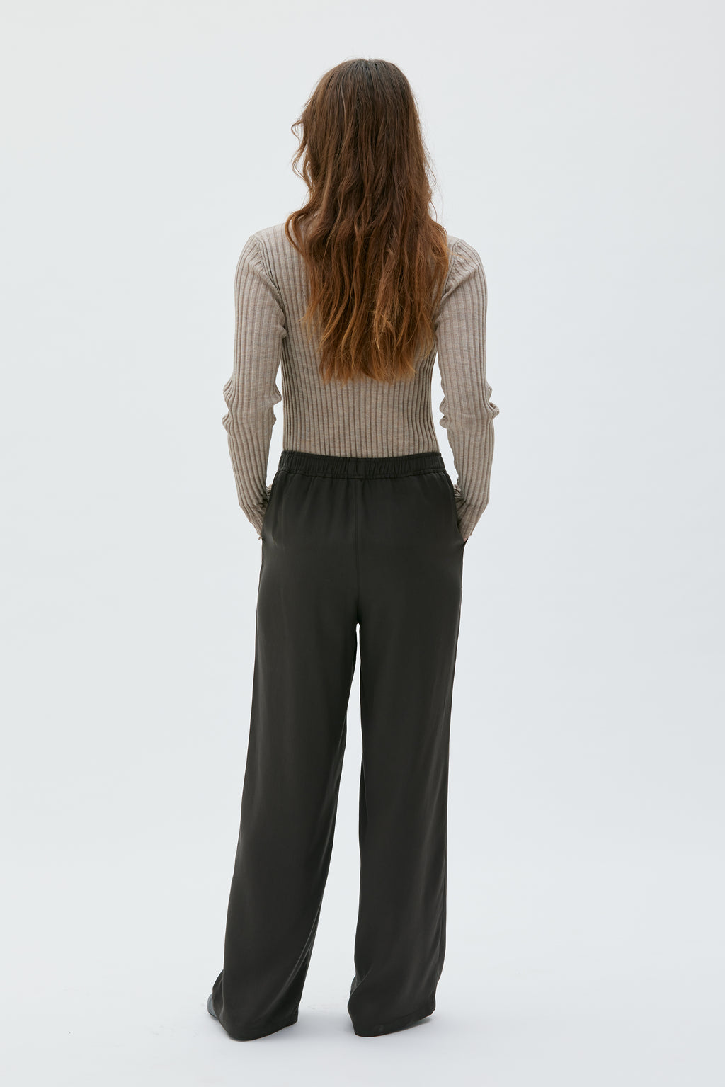 VALLI - Long weighty Tencel Pants, Shiitake